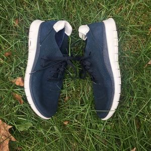 Vionic Joey Sneakers